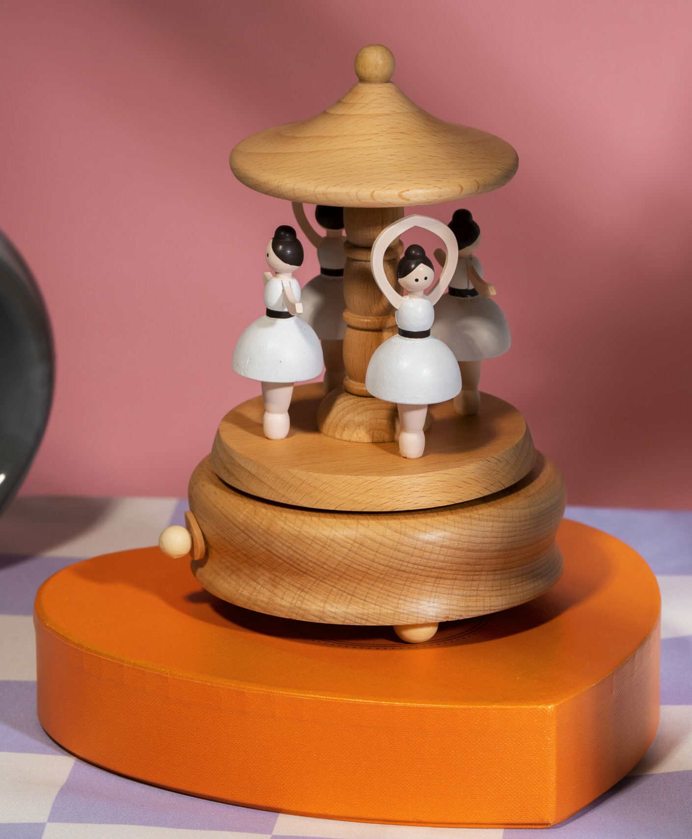 Bodegon de cajita de musica